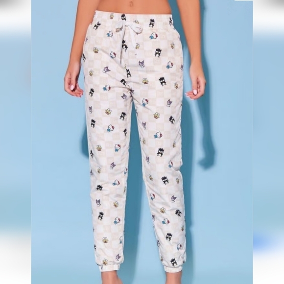 Forever21 x Hello Kitty Puffer Jogger Athletic Pants - Picture 2 of 7